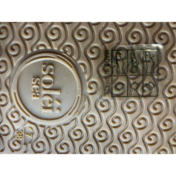 Soléi Sea Gold Bow Slide Sandals – Size 7 / EU 38 – Made in Brazil - Picture 8 of 8